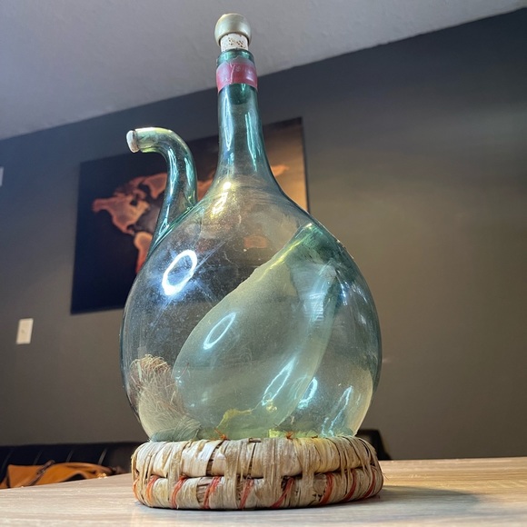 Italian hand blown wine decanter - Picture 11 of 11